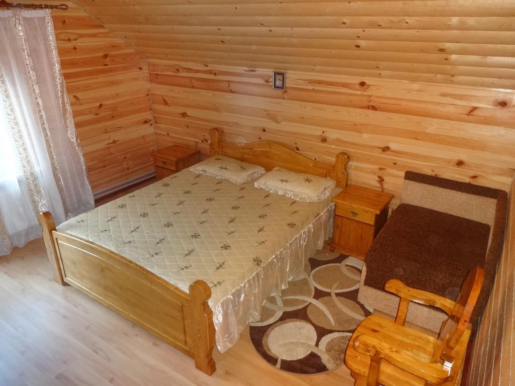 Котедж-Шале Елітний 斯拉夫西克 客房 照片